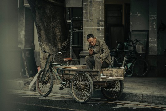 解锁热销密码，打造畅销服装的全方位攻略